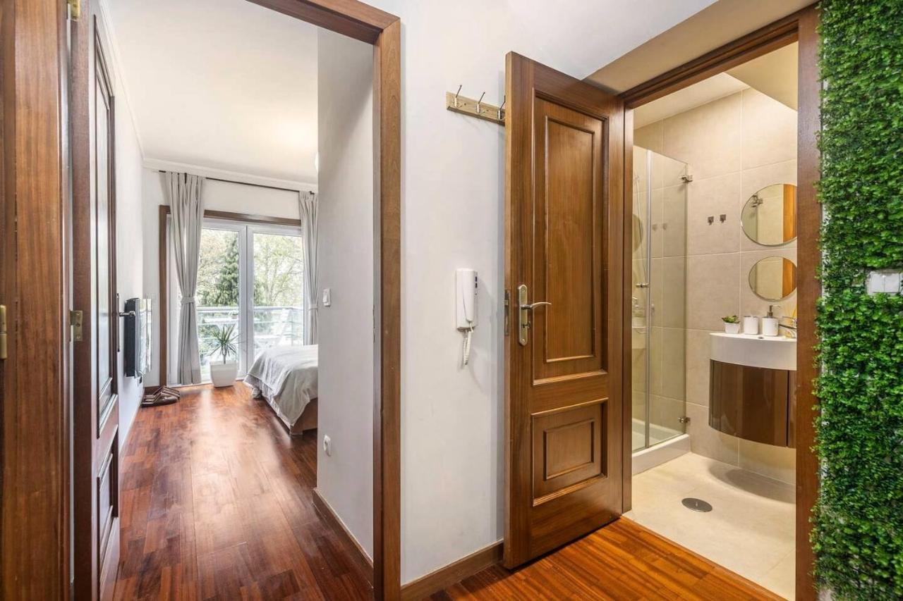Modern Private Suite With Balcony & Bathroom - King And Queen Beds Vila Nova de Gaia Eksteriør billede